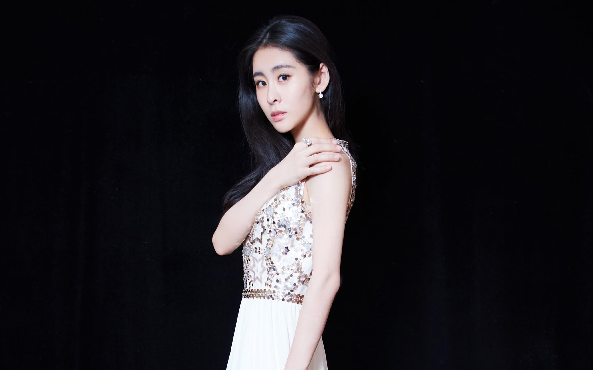 中国女篮体能储备充足 适应高强度赛事，体育中国女篮