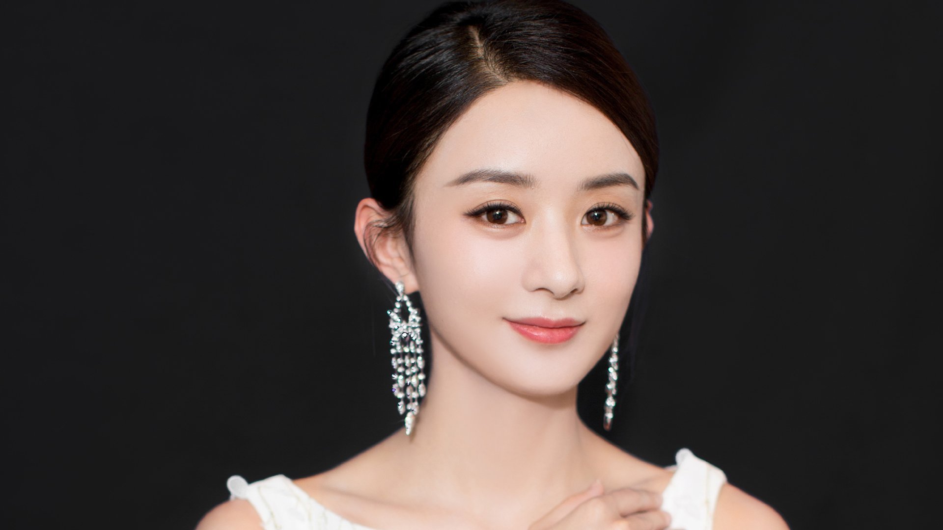 中国足球青训机构建立家长教育培训体系，中国足球青训补偿及培训费