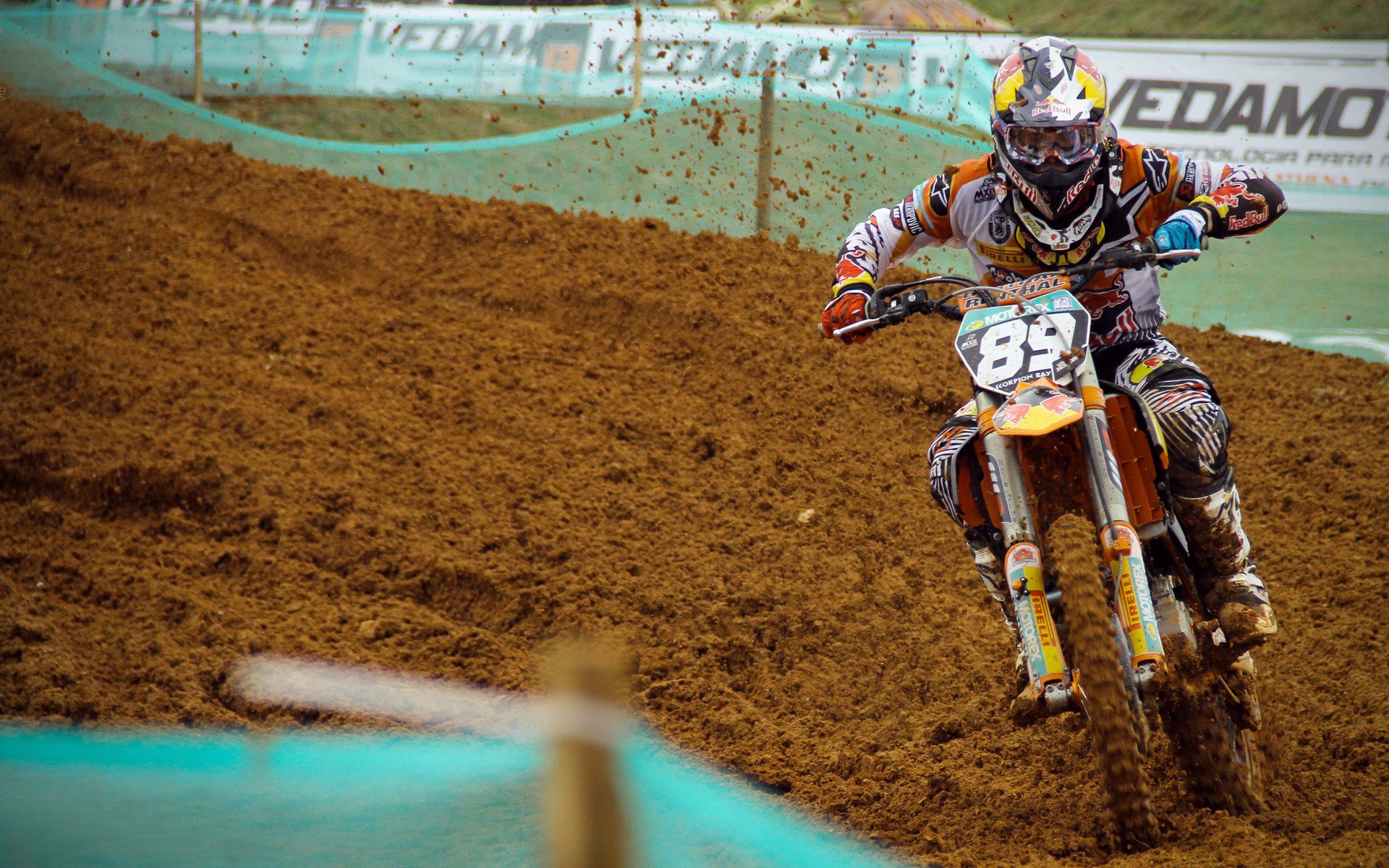 逆境中奋勇反击：欧冠赛场上的“胜利密码”，欧冠最伟大的逆转